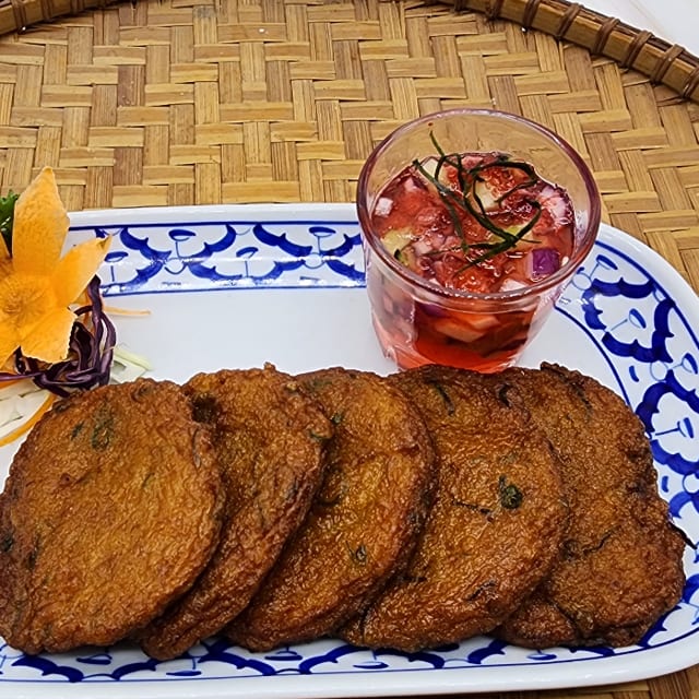 FISH CAKE.